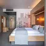 Riku Hotell